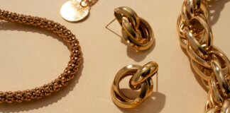 Hoe gouden sieraden proper maken, lees het hier Gouden juwelen schoonmaken